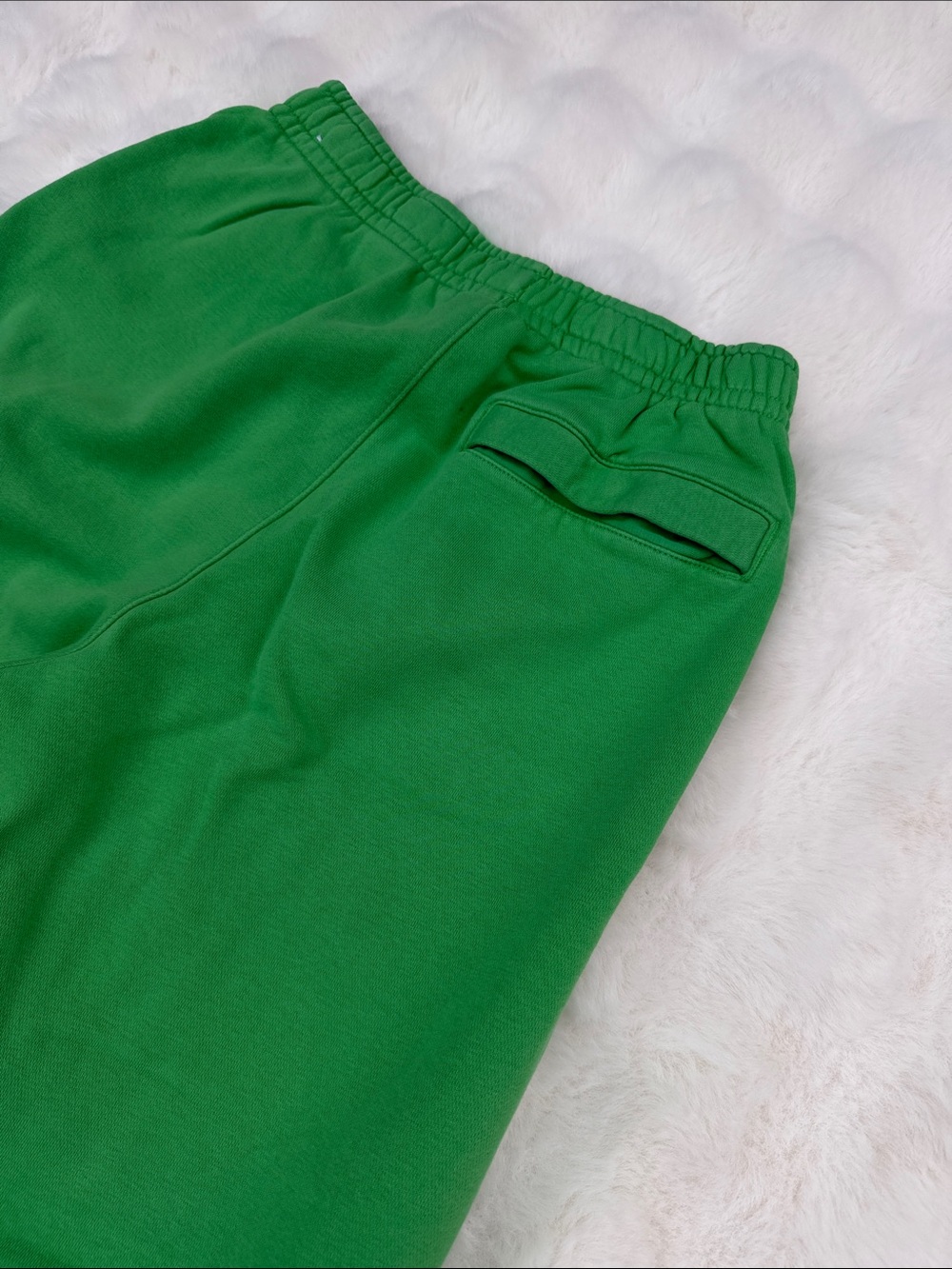 Nike Green joggers - Picture 7 of 7